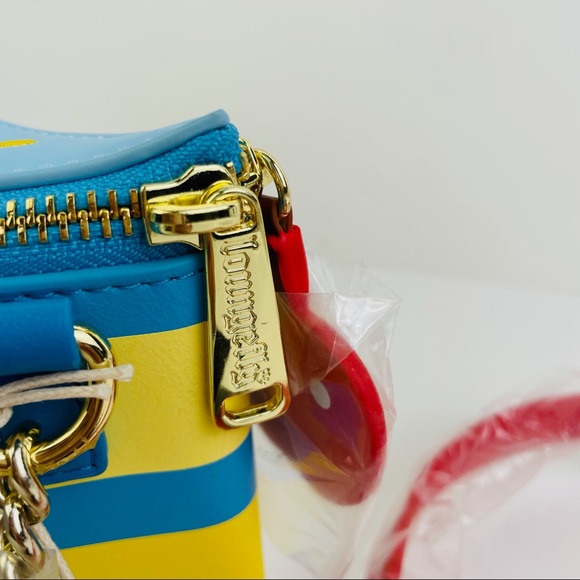 Loungefly Disney Princess Snow White Cosplay Cake Crossbody Bag Purse WDTB2465 - Picture 7 of 8